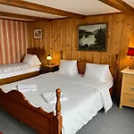 Pension Gimmelwald Gimmelwald